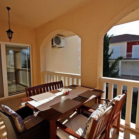 Apartments Mara Supetar Dış mekan fotoğraf